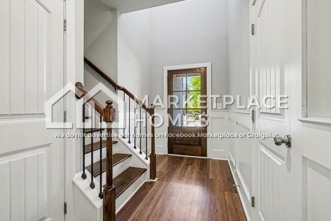 Building Photo - 225 Melba Ln