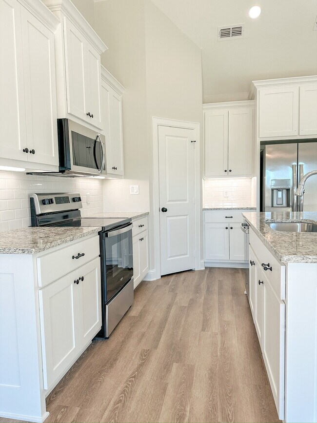 Foto del edificio - 10675 County Rd 152 W