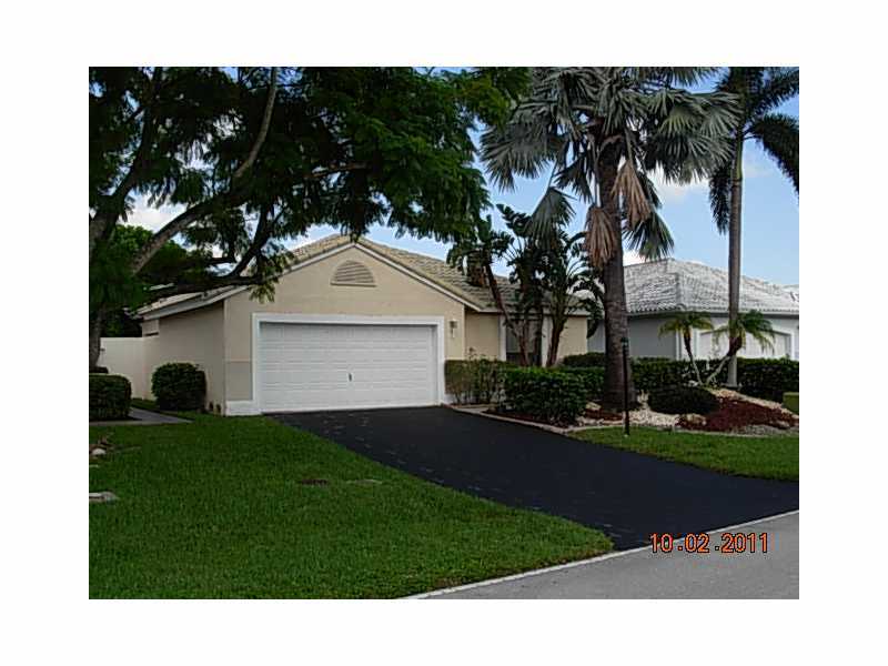 Primary Photo - 15021 E Waterford Dr