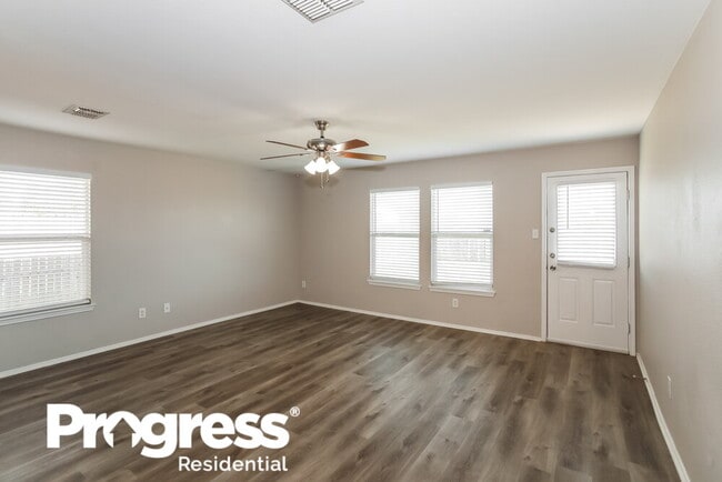 Building Photo - 16748 Ford Oaks Ln