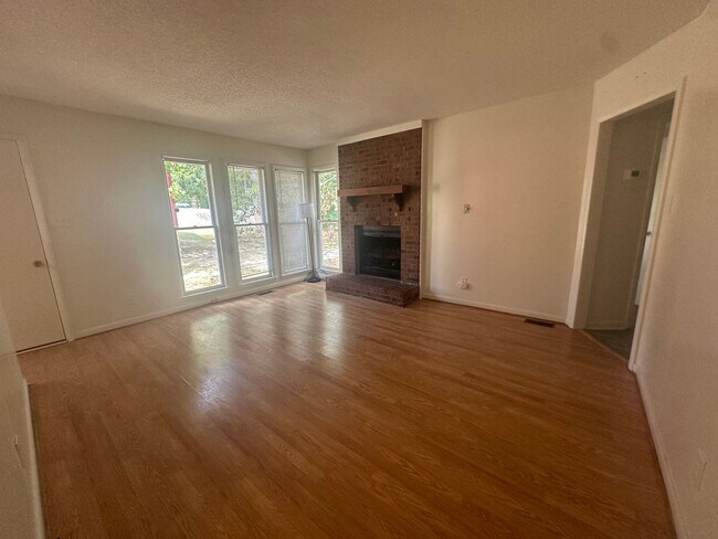 Foto del edificio - 3314 Arrowhead Rd