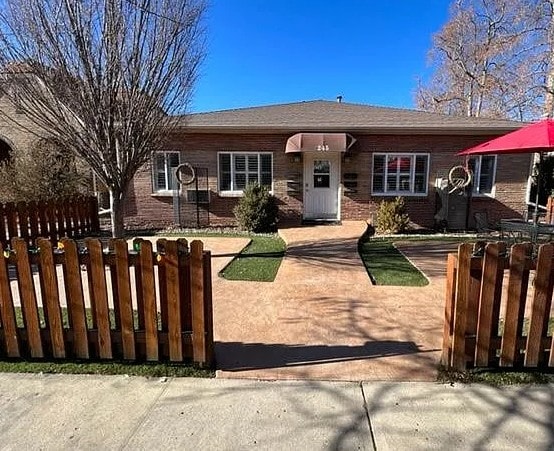 Foto del edificio - 245 S Pennsylvania St