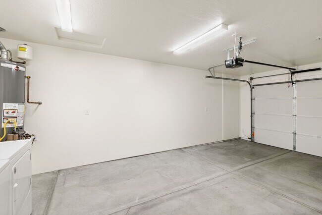 Foto del edificio - 4441 N Miner Rd