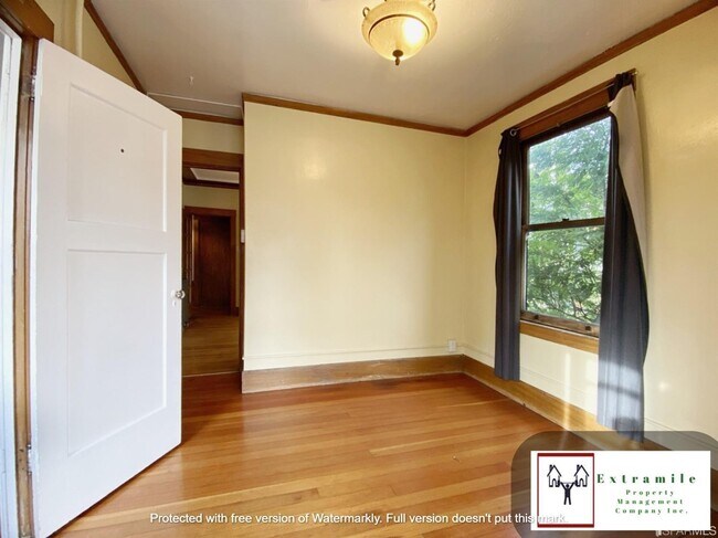 Building Photo - 1300 Rhode Island St