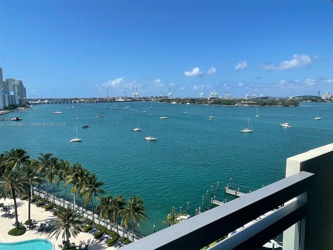 Foto del edificio - 1500 Bay Rd