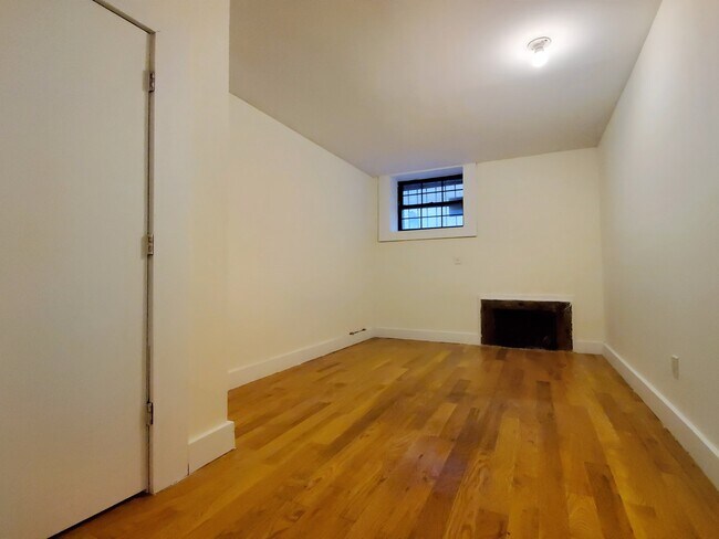 Foto del edificio - 360 Franklin Ave