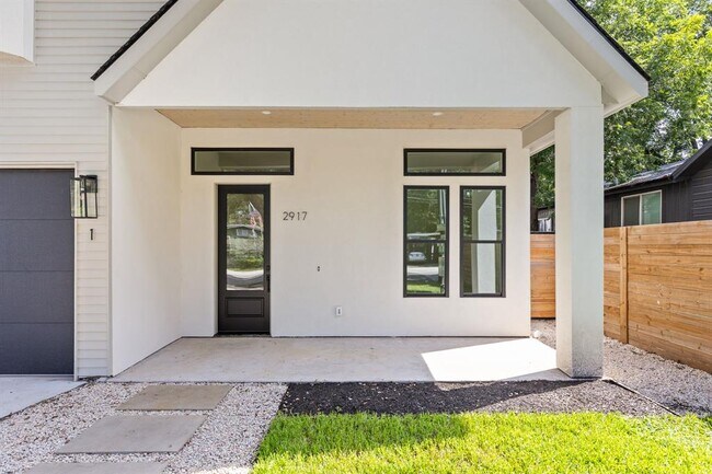 Building Photo - 2917 Lyons Rd