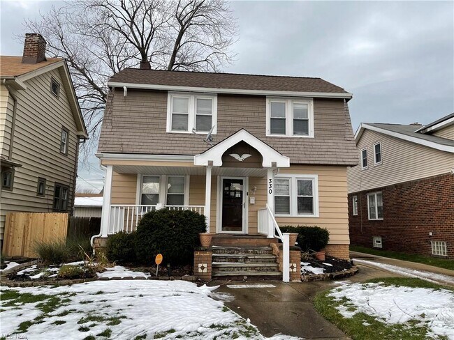 Building Photo - 330 E 195th St