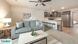 Building Photo - 610 Universal Dr