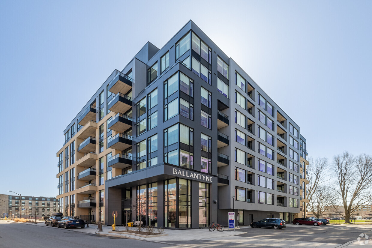 Primary Photo - Ballantyne Luxury Apartments