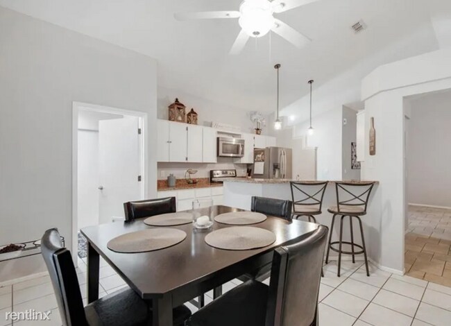 Building Photo - 4 br, 2 bath House - 1672 Countrywood Stre...