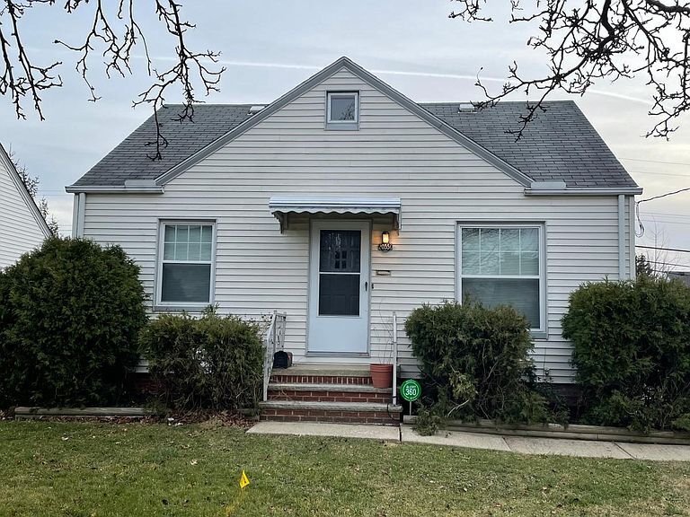 Foto principal - 20350 Wilmore Ave