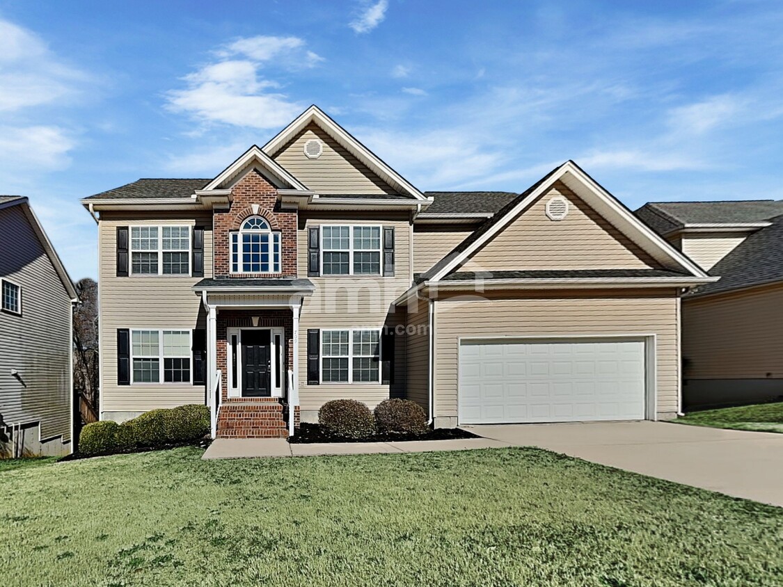 Primary Photo - 709 Bayshore Ln