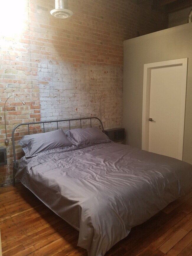 Foto del edificio - 2238 Washington Blvd