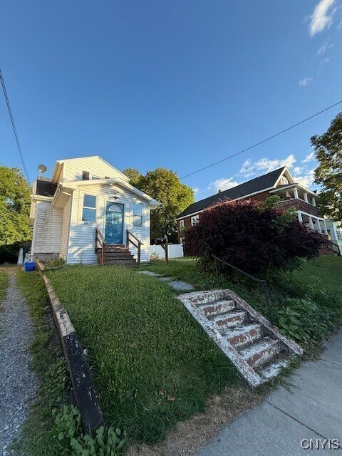 Foto principal - 455 Tennyson Ave