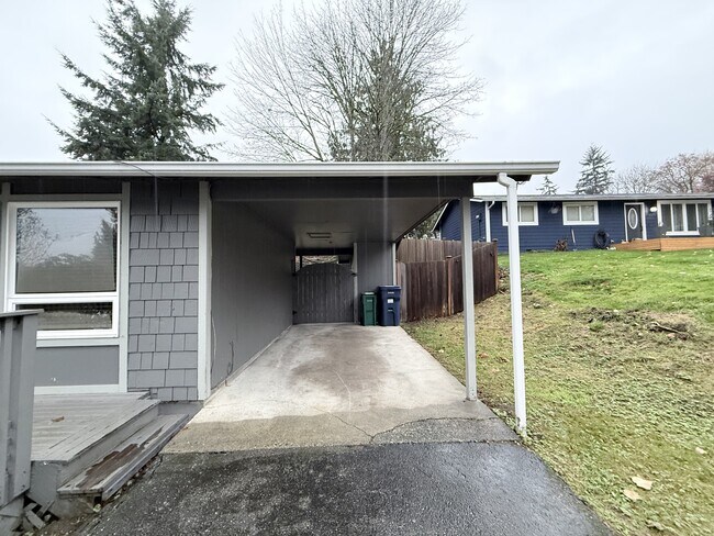 Foto del edificio - 10807 22nd Pl SE