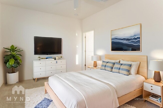 Building Photo - 801 Calle Tikal