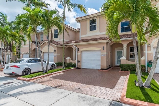 Building Photo - 12562 SW 125th Terrace