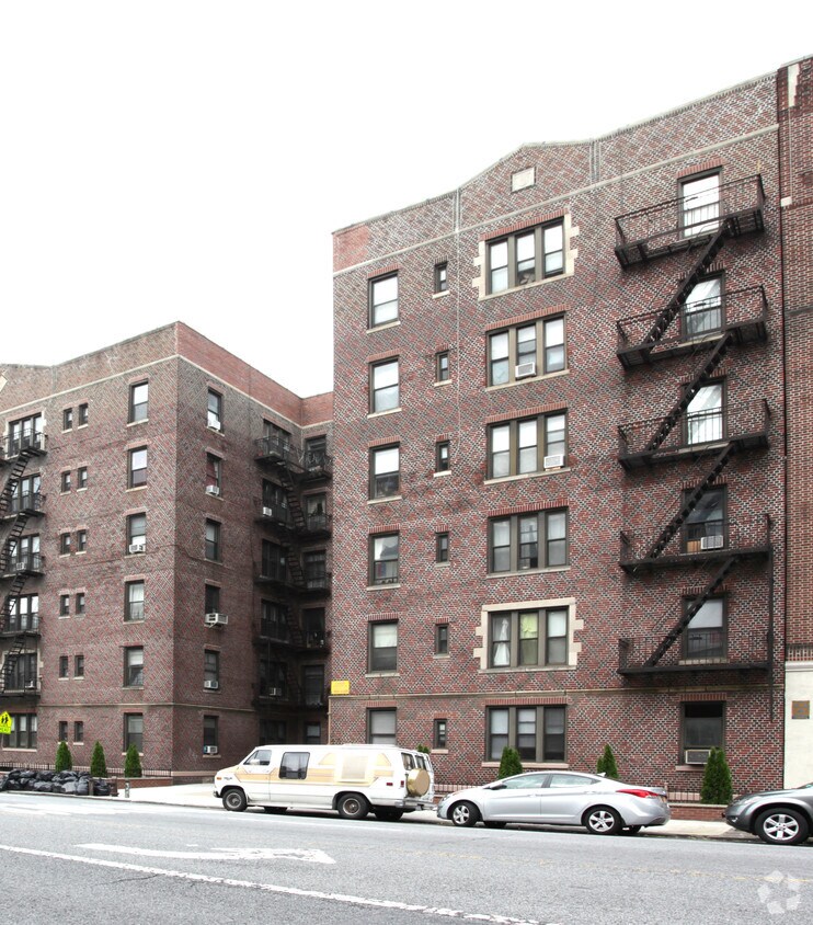 Primary Photo - 1854 Ocean Ave