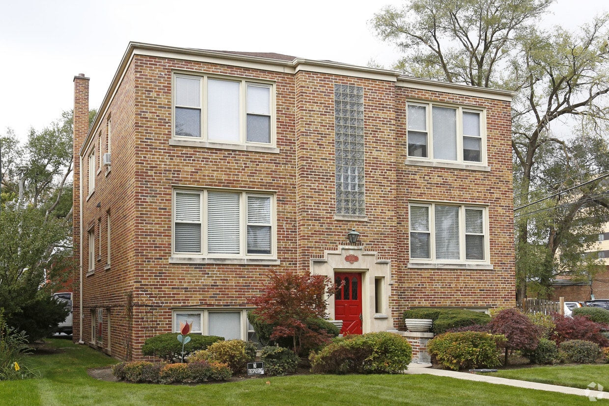 1534 Bonnie Brae Pl, River Forest, IL 60305 Apartments in River