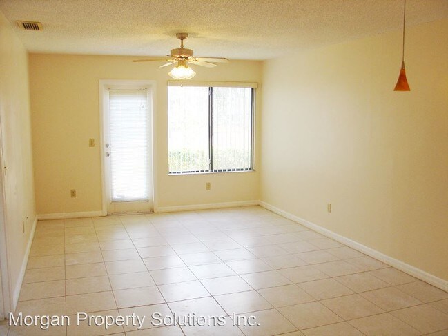 Foto del edificio - 9511 Darien Ave