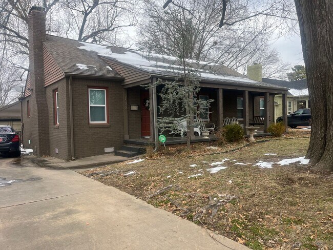 Foto del edificio - Beautifully renovated Midtown charmer