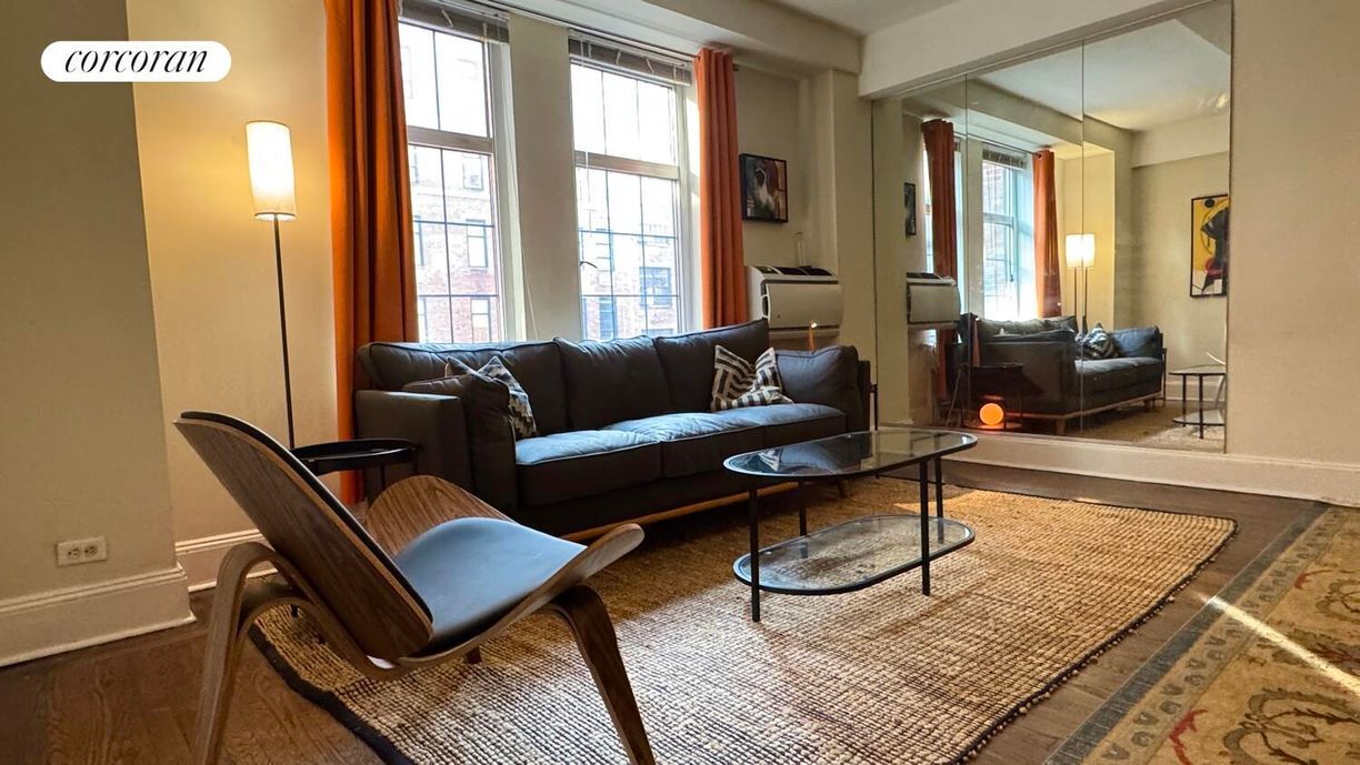 Foto principal - 410 W 24 St