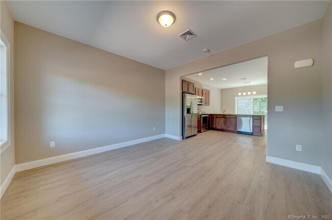 Foto del edificio - 37 Hunters Ln