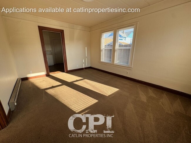 Building Photo - MOVE IN SPECIAL- $99 FIRST MONTH RENT!