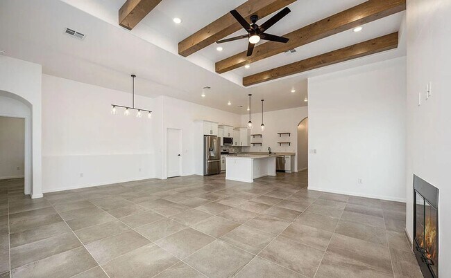 Foto del edificio - New in Picacho Hills