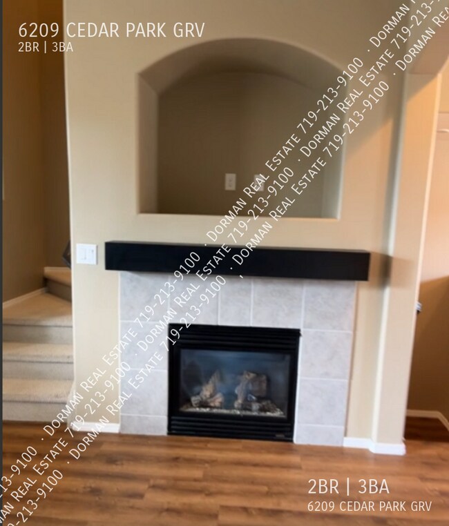 Foto del edificio - Townhome Mountain Views & AC