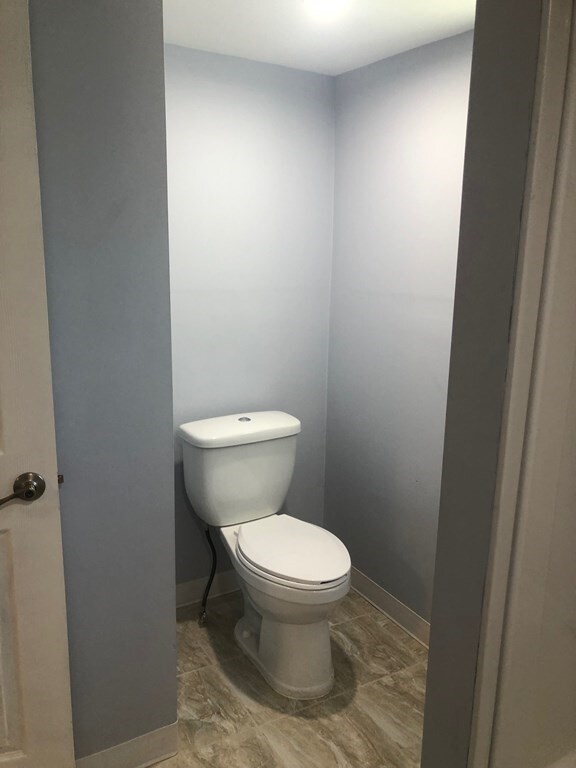 Foto del edificio - 810 Montello St