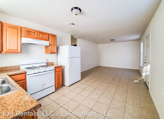 Building Photo - 6262 Patria St