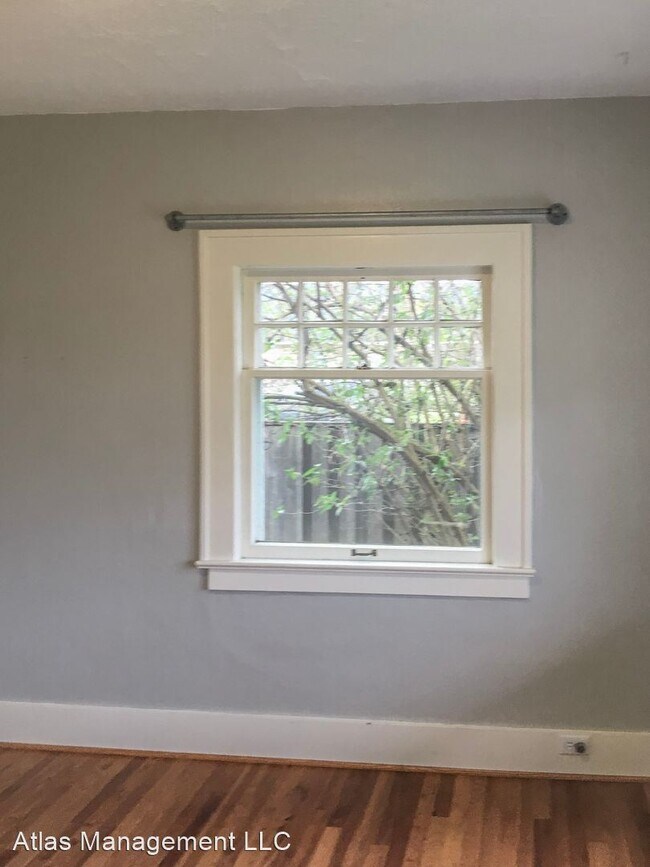 Foto del edificio - 2 br, 1 bath House - 5354 SE Ogden St.