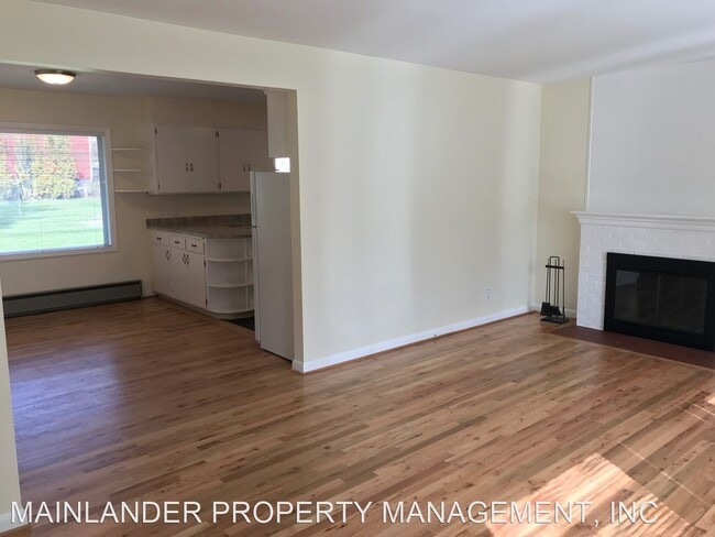 Building Photo - 2 br, 1 bath House - 9335 SW LOCUST ST