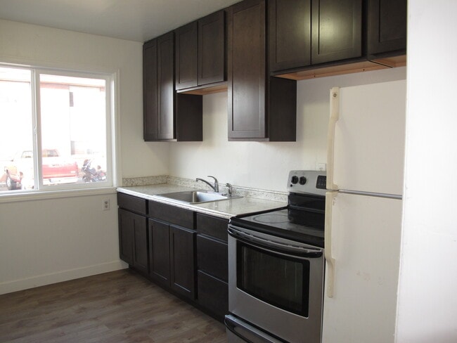 Building Photo - 446 N 22nd St