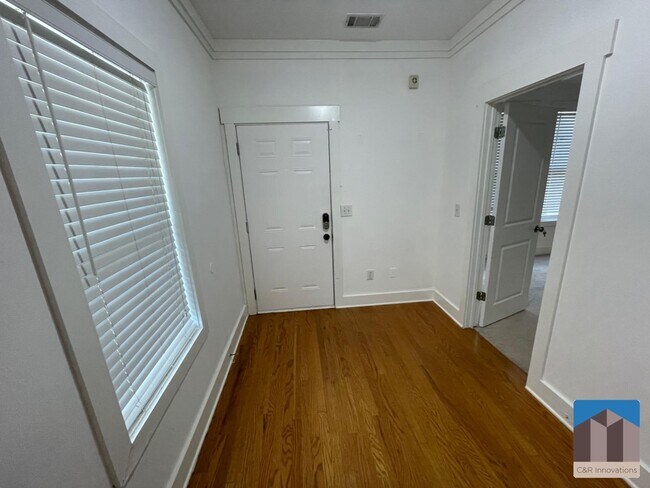 Foto del edificio - 790 Liberty Commons Dr NW