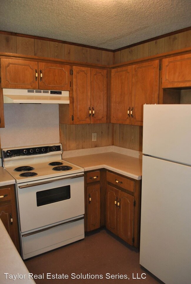 Building Photo - 381 Quill Ave NW