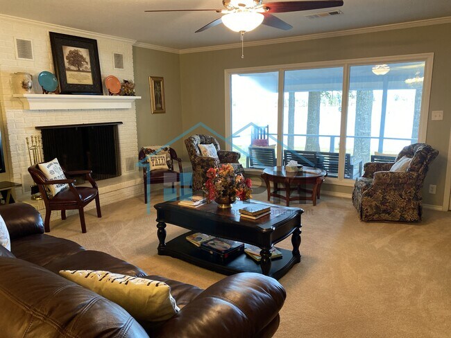 Foto del edificio - 937 Scotts Hideaway Rd