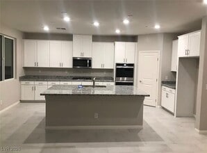 Building Photo - 325 Tembre Ct.