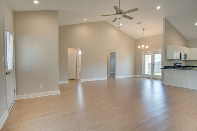 Foto del edificio - Stunning 3 Bedroom townhome in Gulf Breeze...