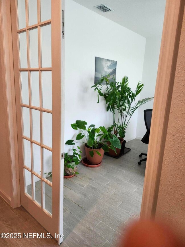 Foto del edificio - 607 Lake Sinclair St