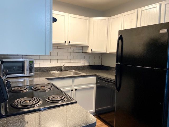 Remodeled Kitchen - 2440 Parmenter Blvd