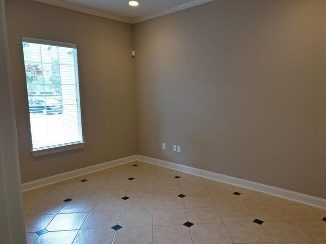 Building Photo - 4501 Cartwright Rd