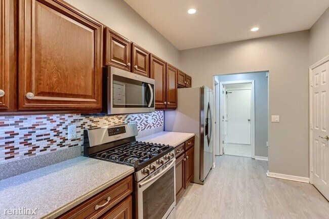 Foto del edificio - 4 br, 2 bath House - 10503 Weybridge Drive...