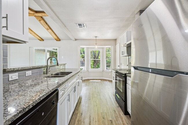 Foto del edificio - 4218 Mabuni Dr