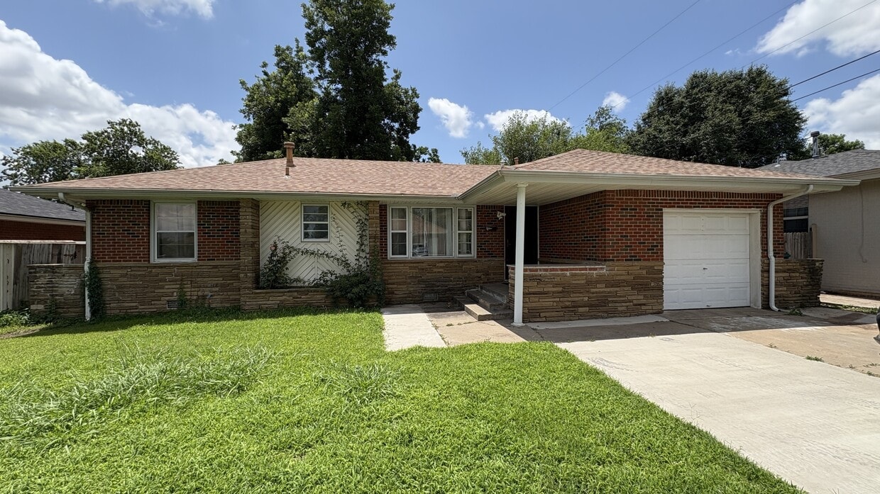 Foto principal - 4604 NW 12th St