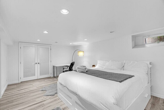 Photo du bâtiment - 2841 SW Marine Dr