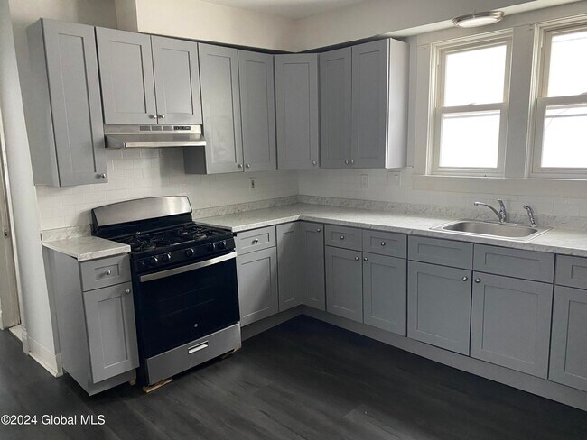 Foto del edificio - 1936 Guilderland Ave