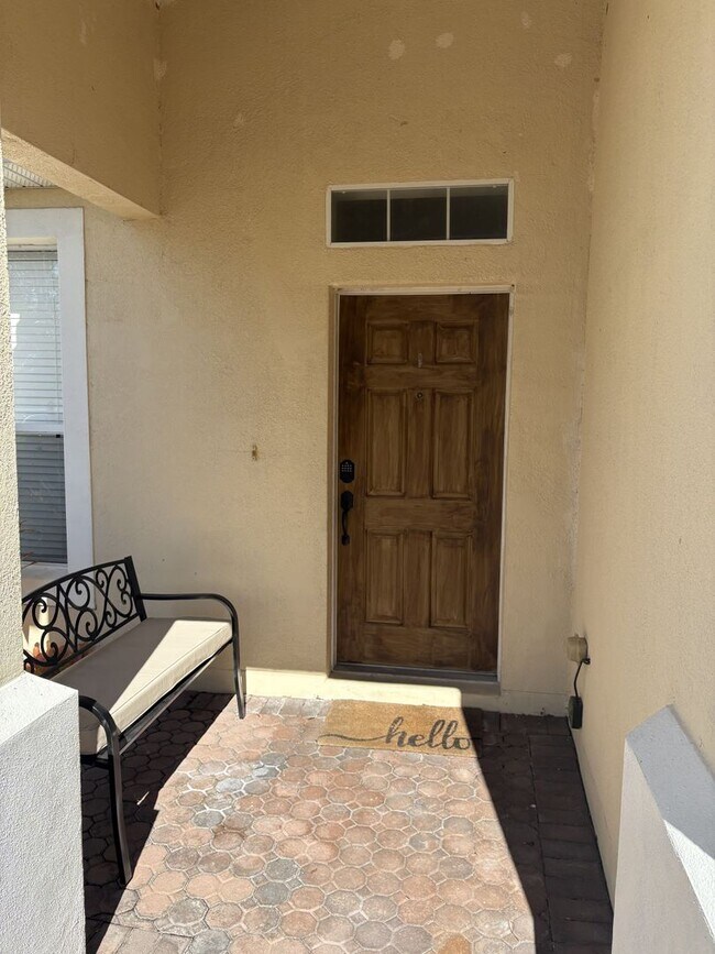 Foto del edificio - Florida Living Starts Here — Gated, Single-Story, Move-In Ready May 1!